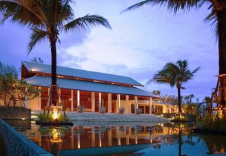 Sarojin Outside the Lobby in Evening